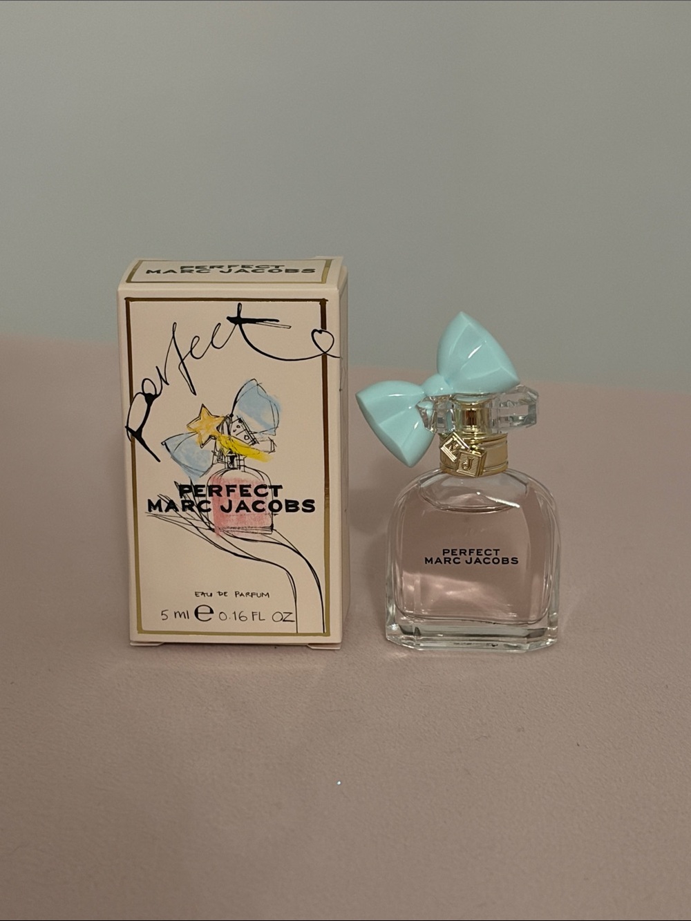 PERFECT MARC JACOBS - NEW